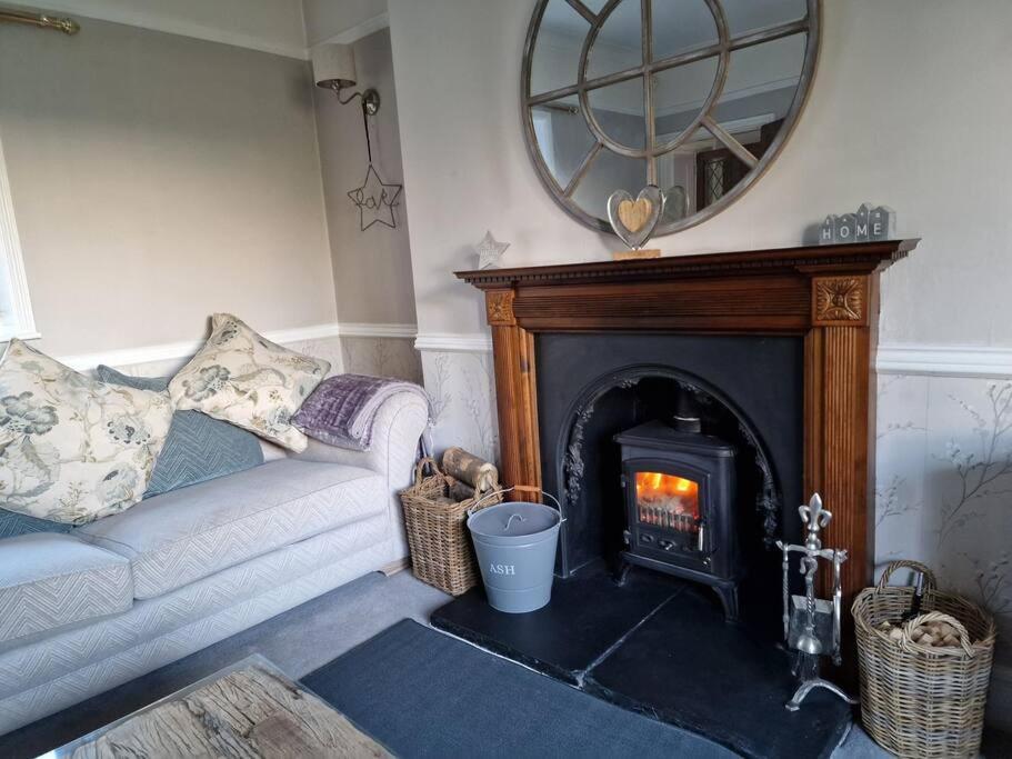 Bailey Estate House Villa Abergavenny ภายนอก รูปภาพ