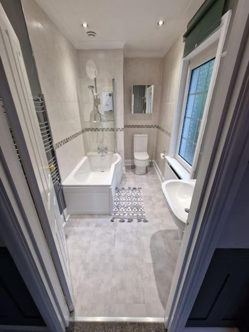Bailey Estate House Villa Abergavenny ภายนอก รูปภาพ